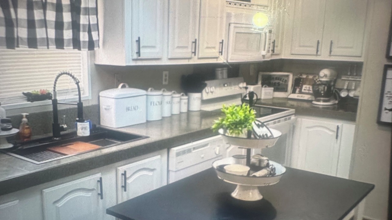 Photo of Kitchen in Sebring