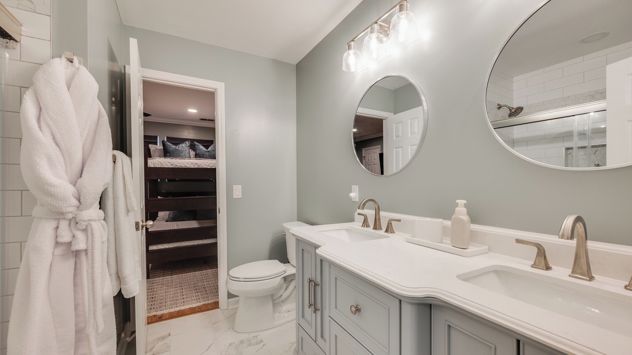 Photo of Bathroom in Seneca