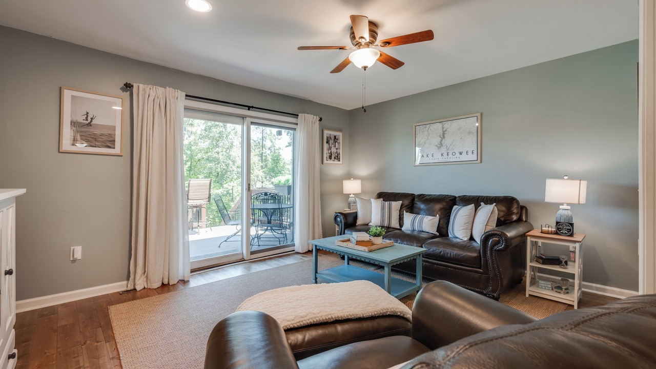 Photo of Livingroom in Seneca