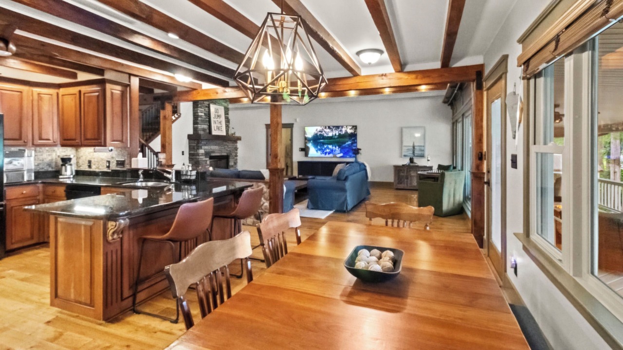 Photo of Livingroom in Chapin