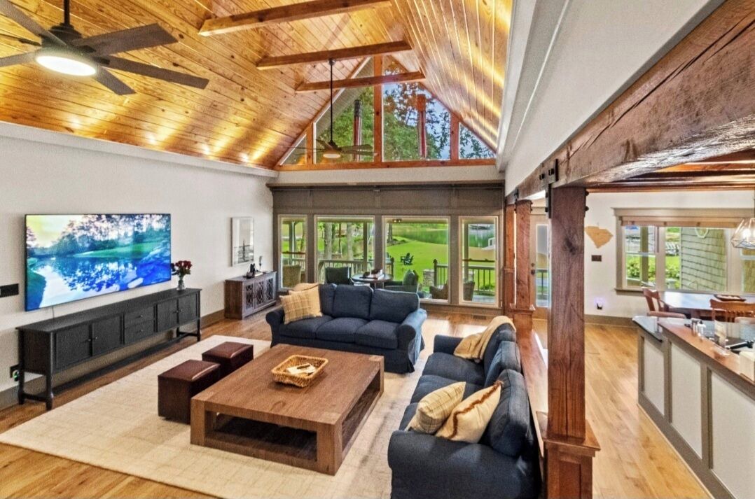 Photo of Outdoor in Chapin