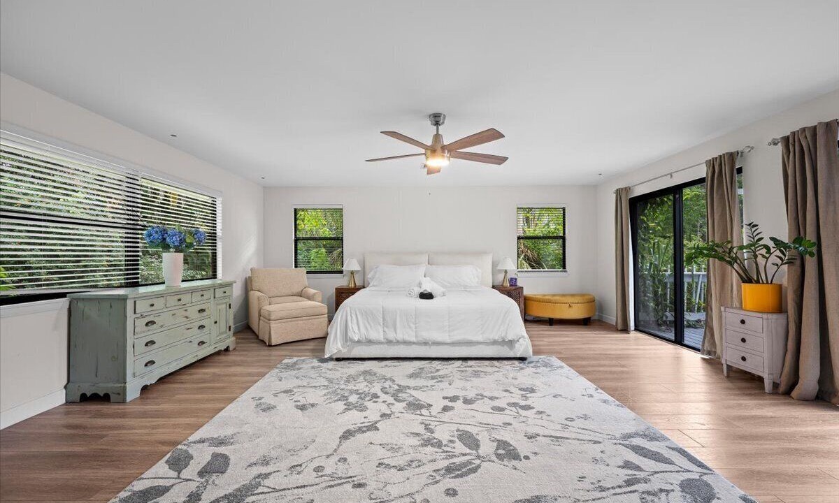 Photo of Bedroom in Jupiter Farms