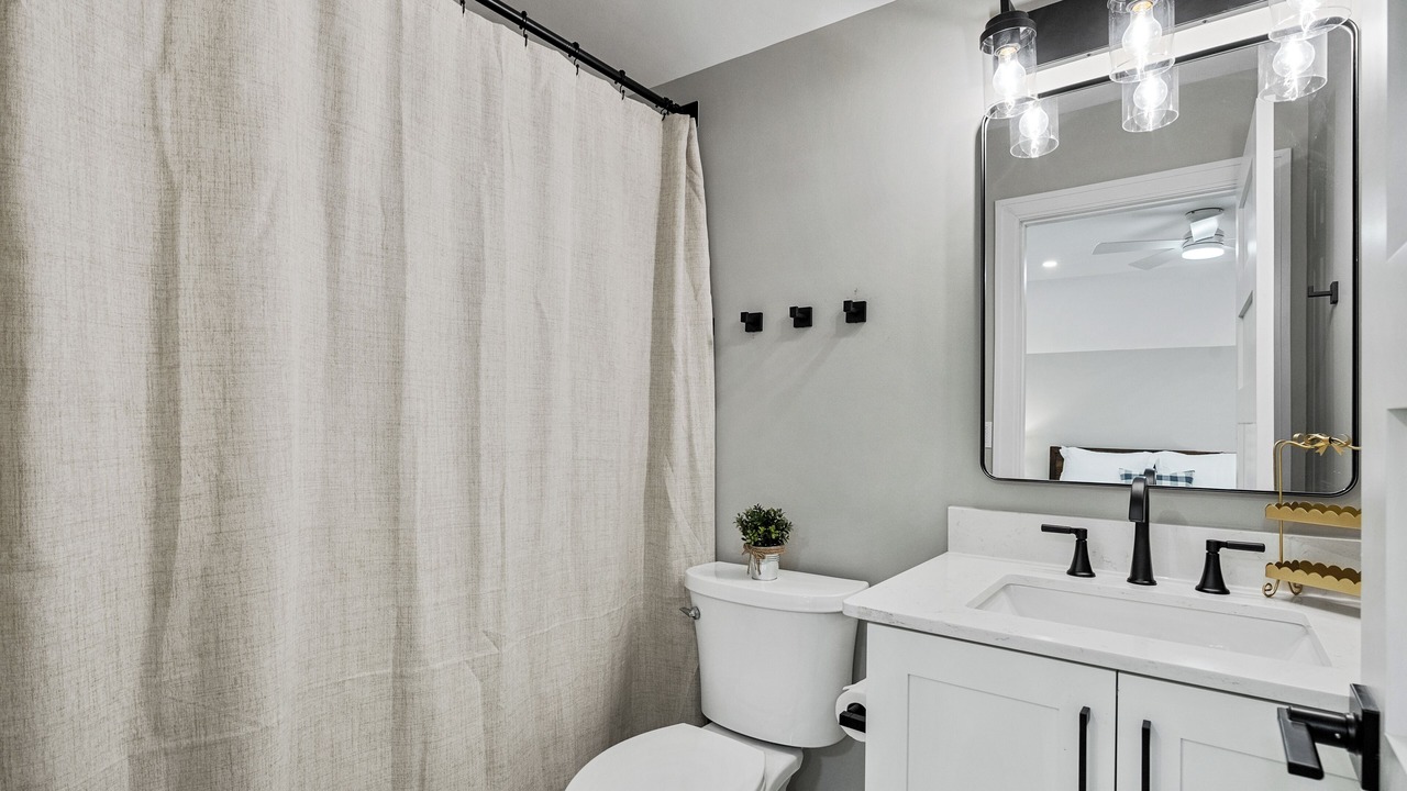 Photo of Bathroom in Seneca