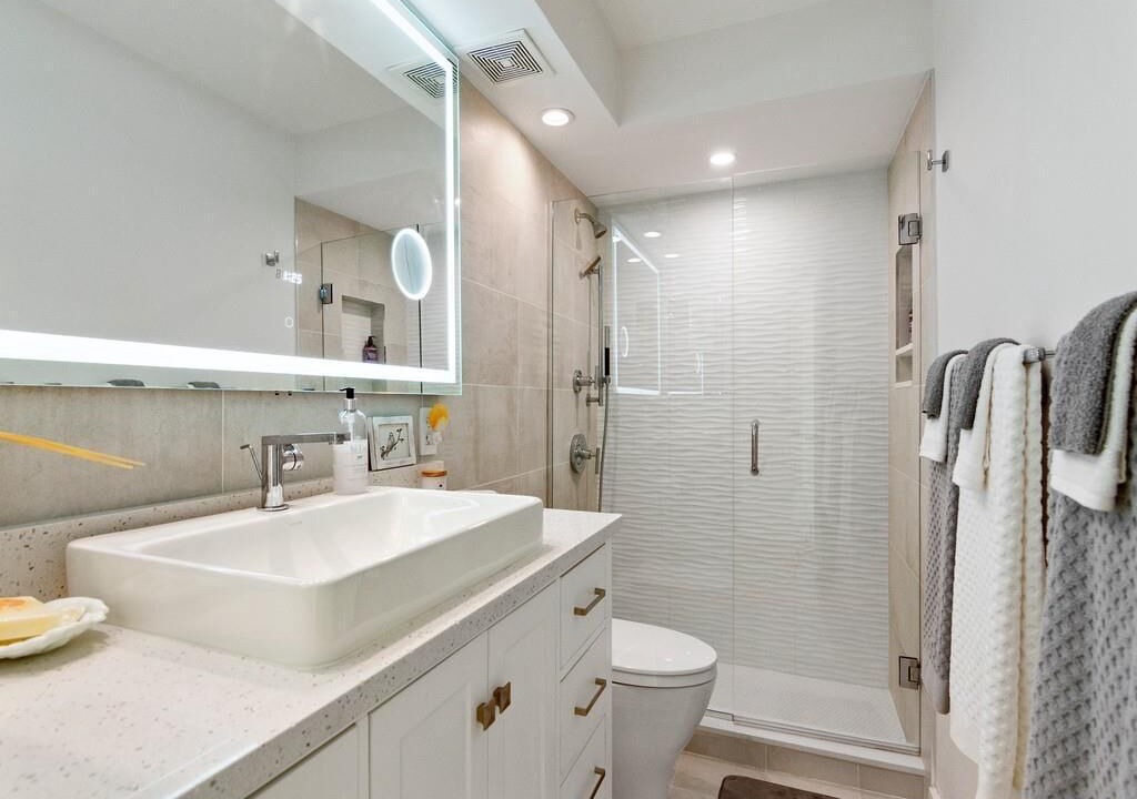 Photo of Bathroom in Central Beach