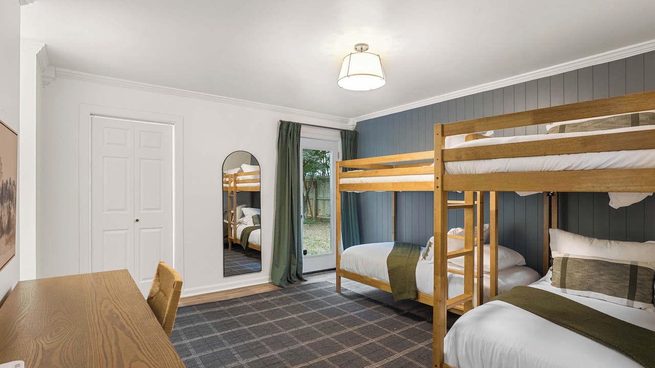 Photo of Bedroom in Seneca