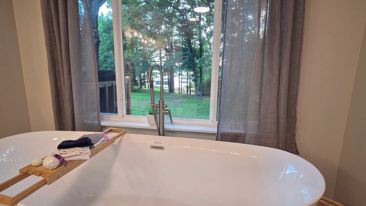 Photo of Bathroom in Fair Play