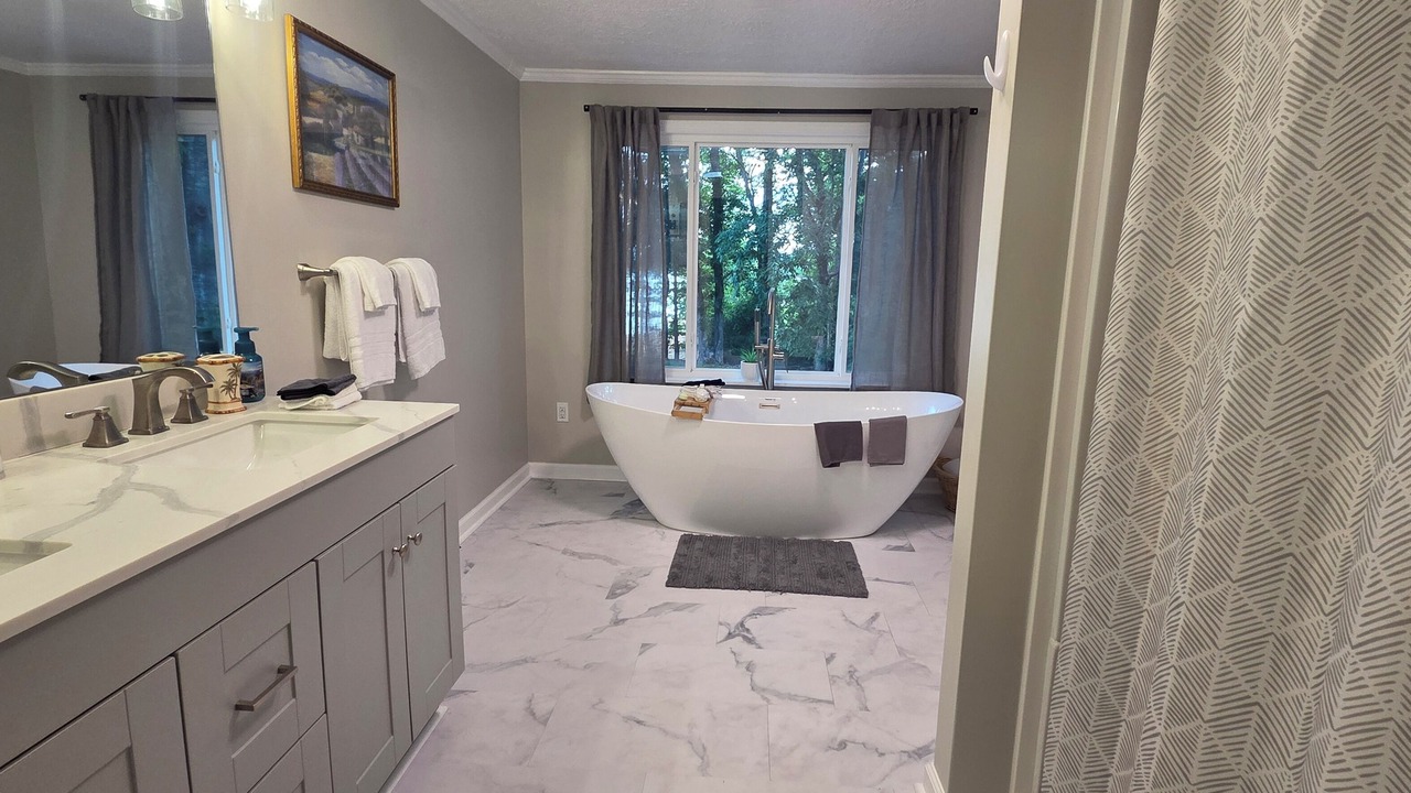 Photo of Bathroom in Fair Play