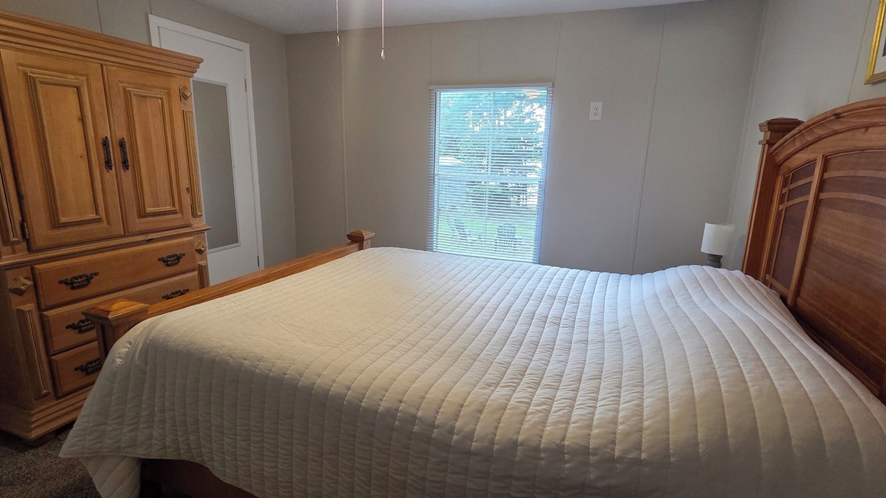Photo of Bedroom in Fair Play