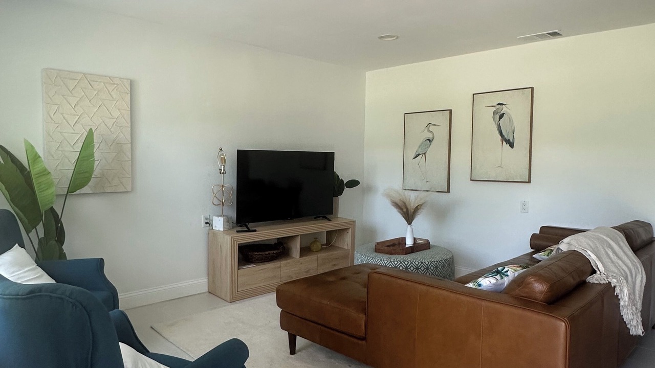 Photo of Livingroom in Shore Acres