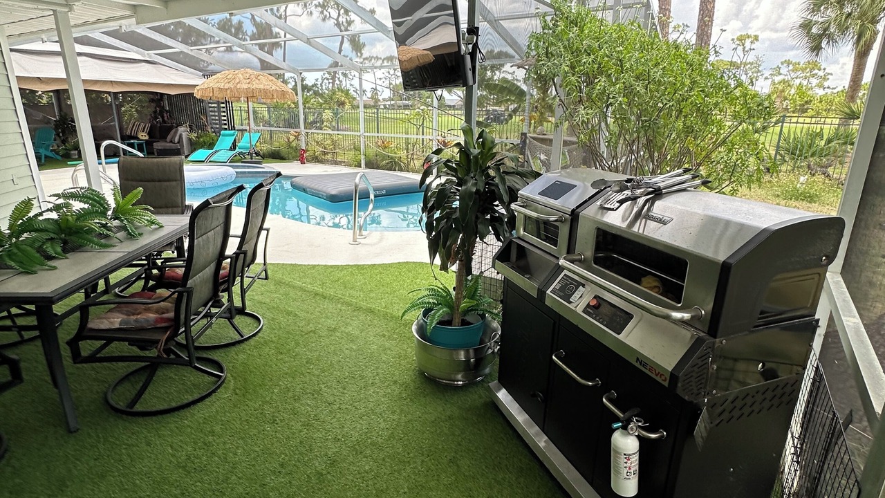 Photo of Outdoor in Trafalgar