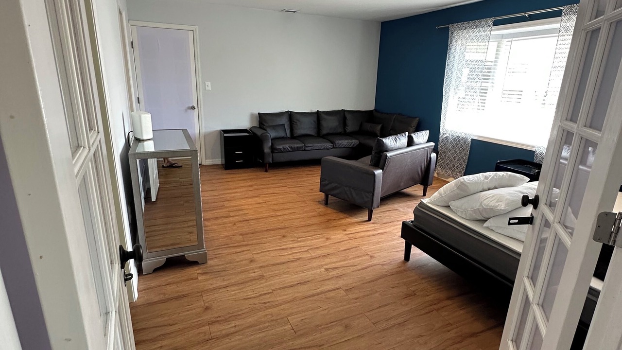 Photo of Livingroom in Trafalgar