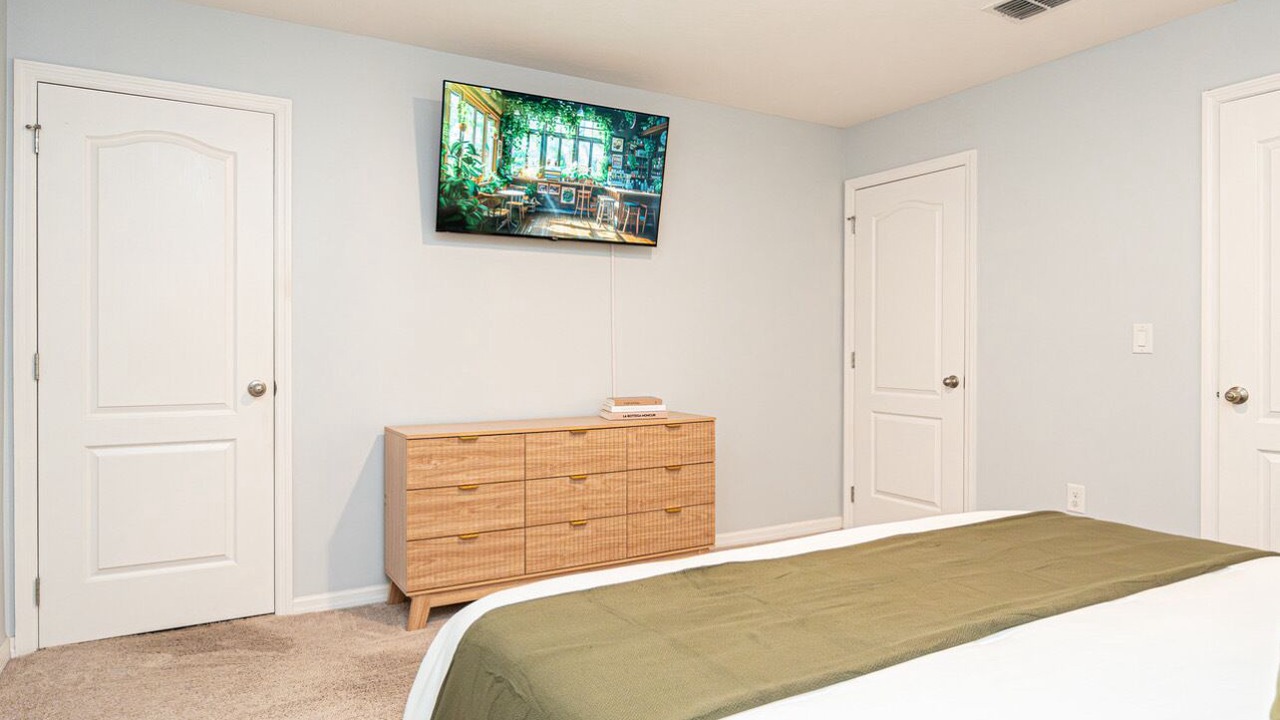 Photo of Bedroom in Eagle Pointe South
