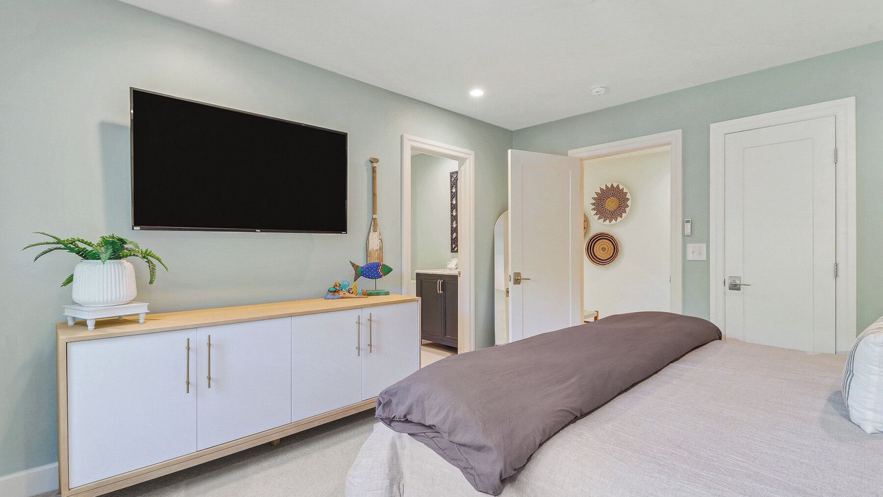 Photo of Bathroom in Beach Lagoon