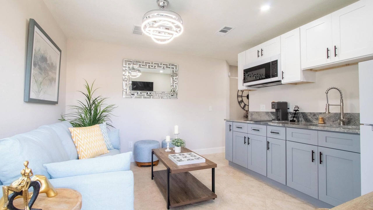Photo of Livingroom in Longwood