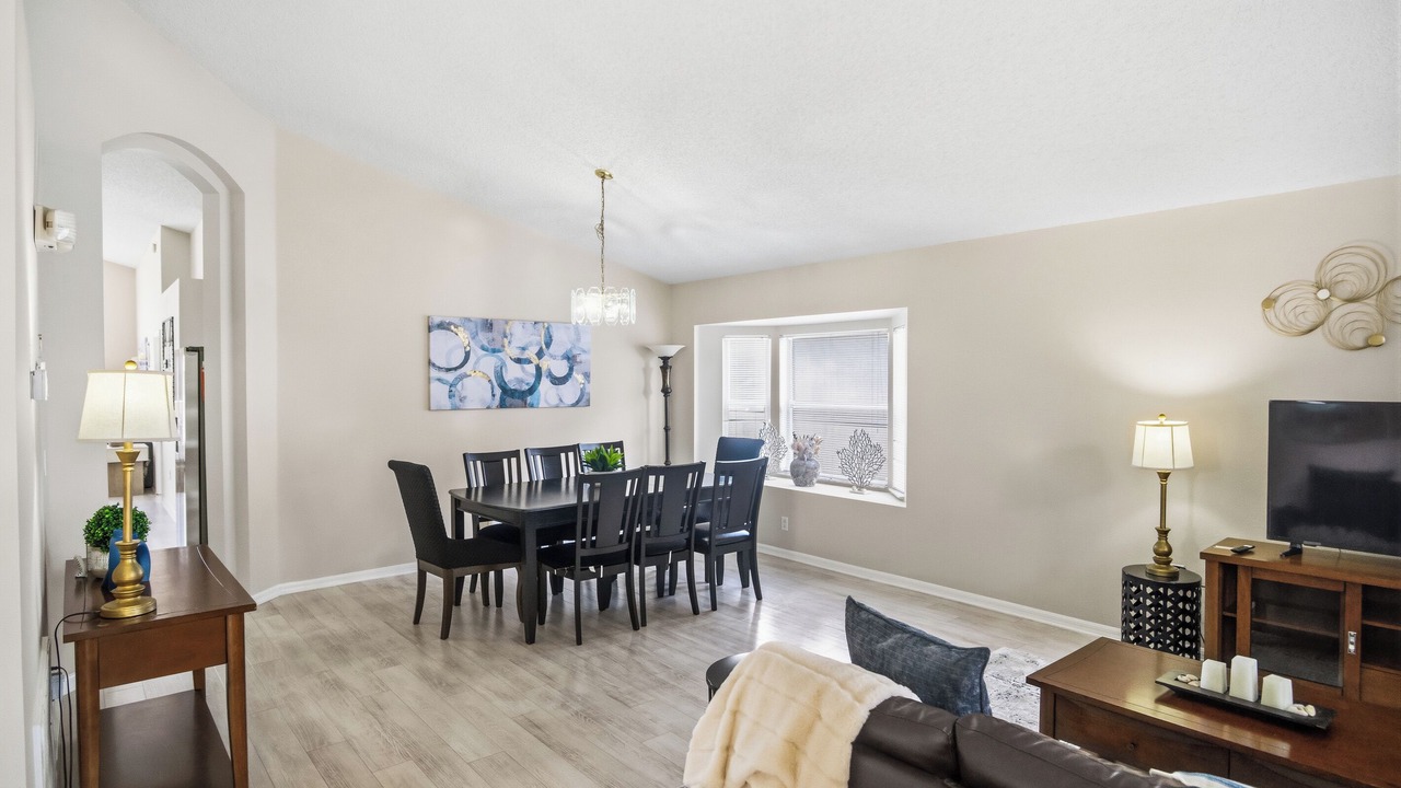 Photo of Livingroom in Westridge