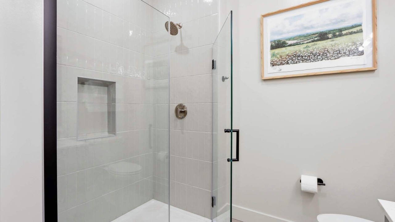 Photo of Bathroom in Metropolitan