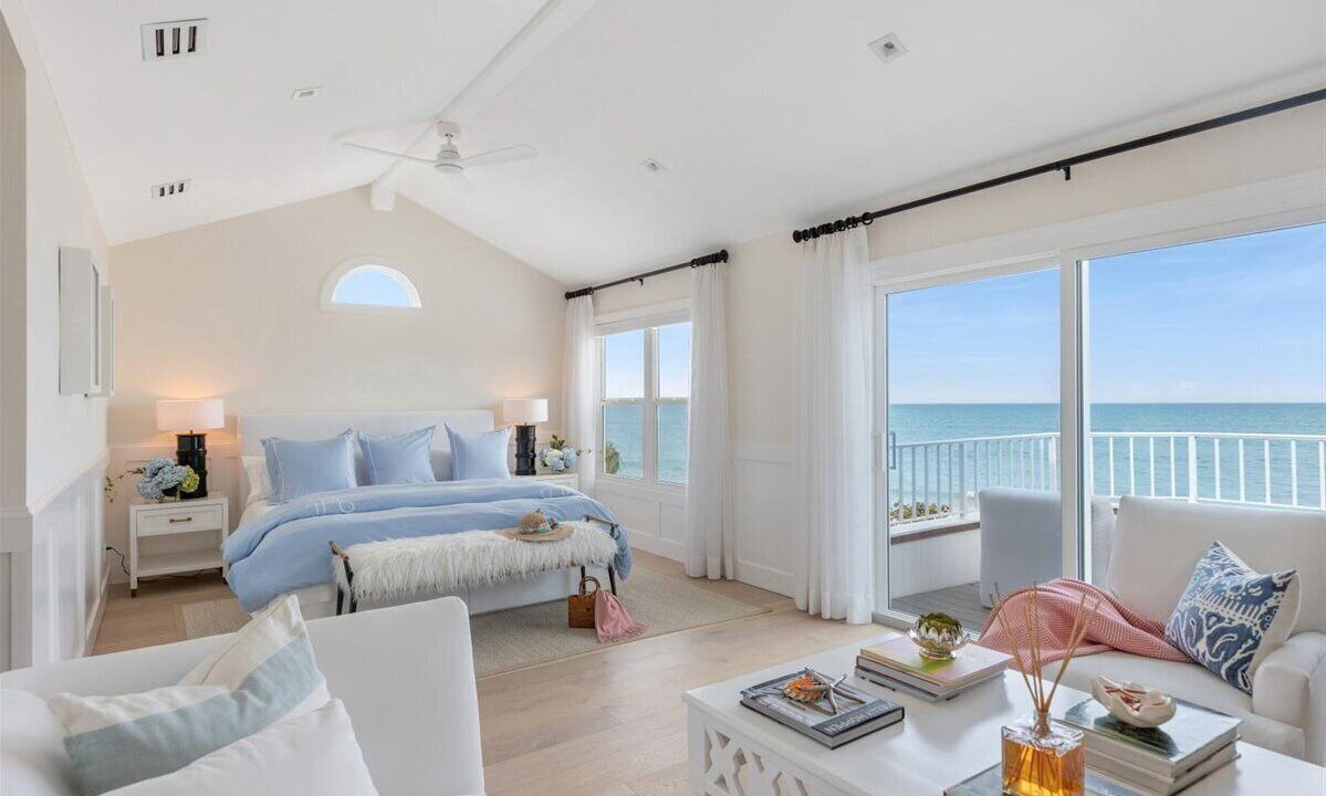 Photo of Bedroom in Indian River Shores