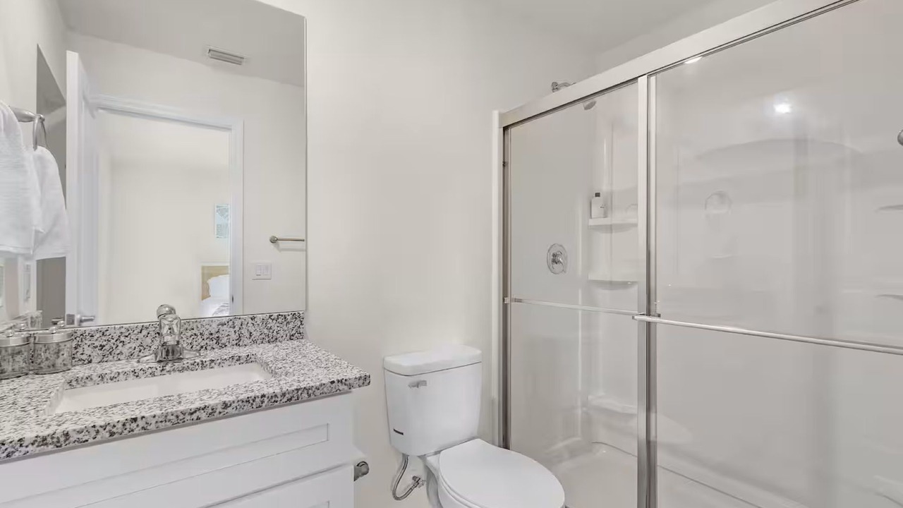 Photo of Bathroom in Mariner