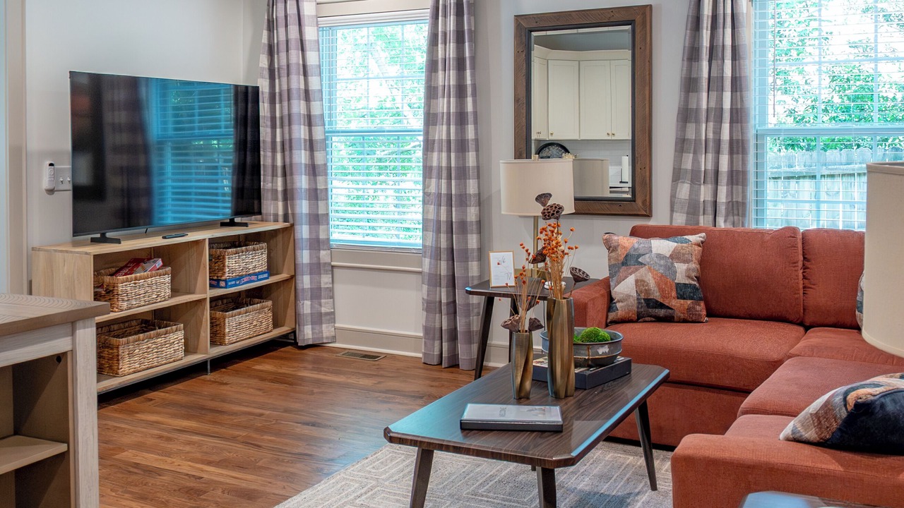 Photo of Livingroom in Downtown