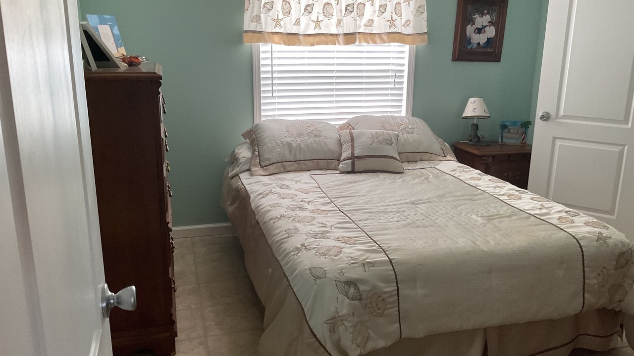 Photo of Bedroom in Townsend