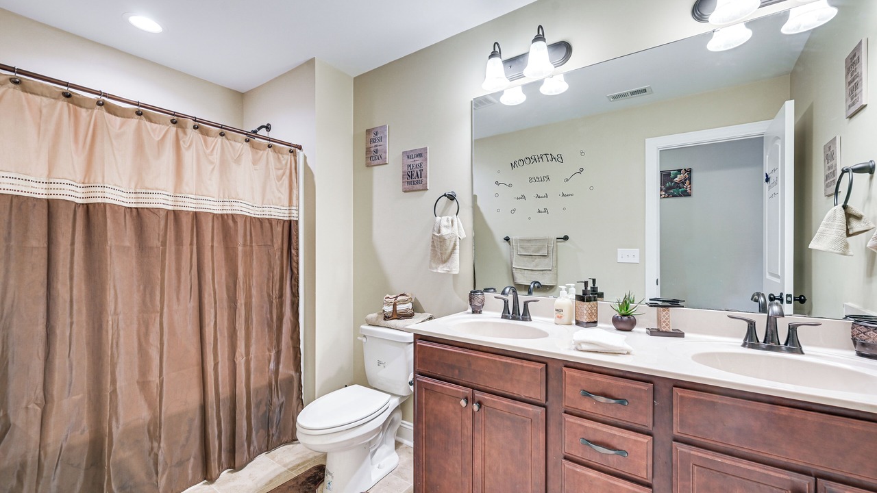 Photo of Bathroom in Winterville