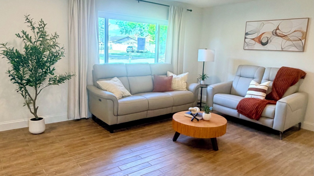 Photo of Livingroom in Brandon