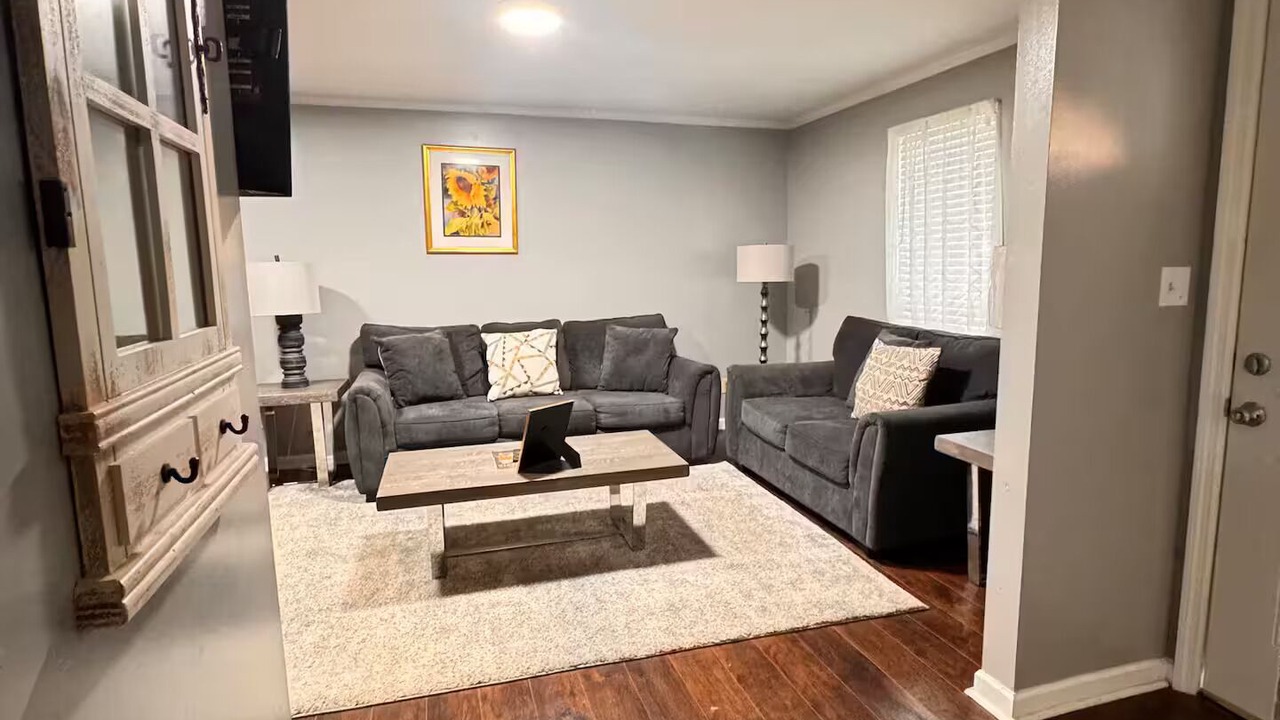Photo of Livingroom in Evans