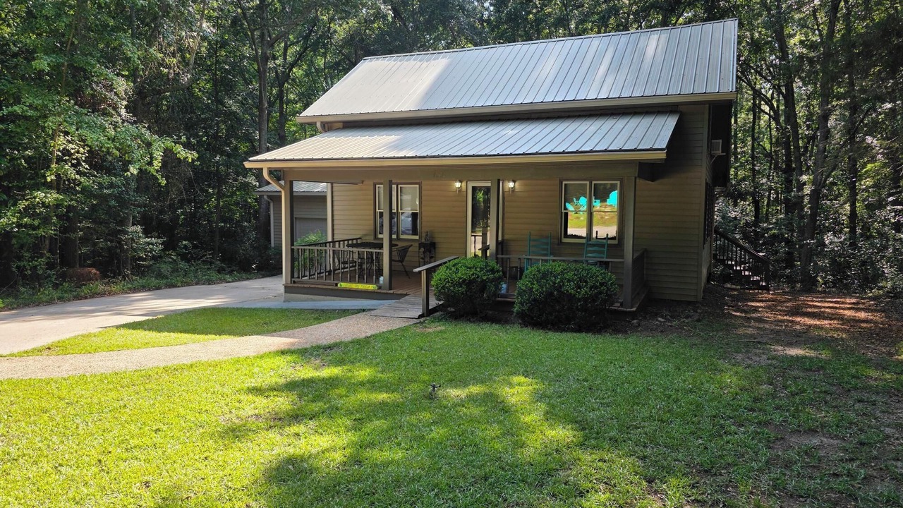 Photo of Outdoor in Hartwell