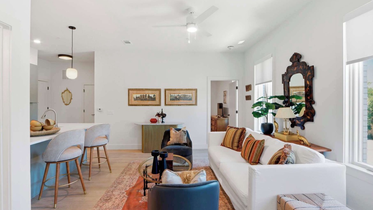 Photo of Livingroom in Metropolitan
