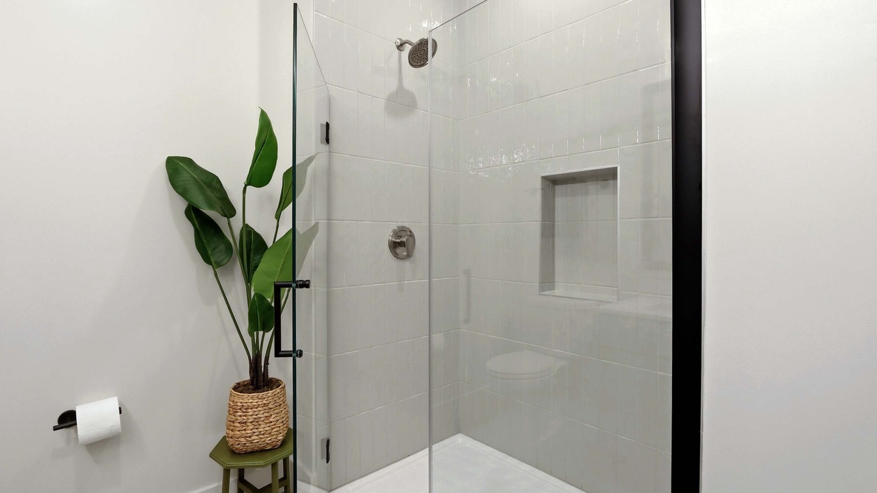 Photo of Bathroom in Metropolitan
