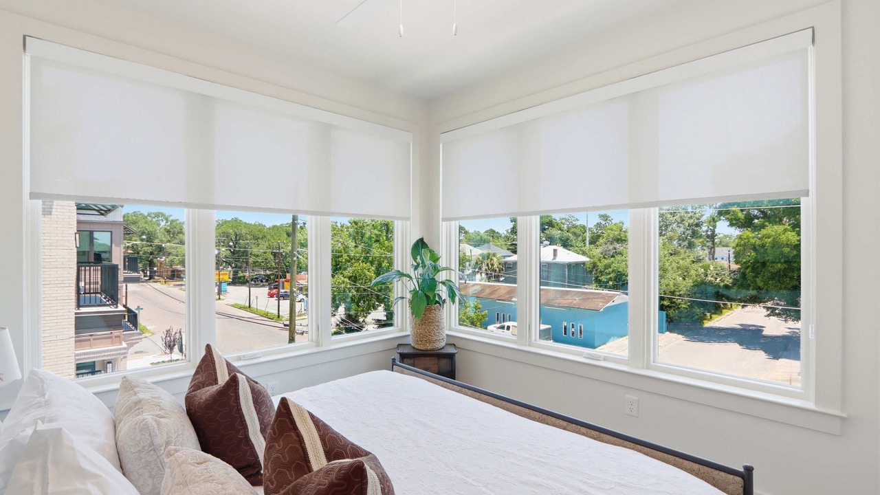 Photo of Bedroom in Metropolitan