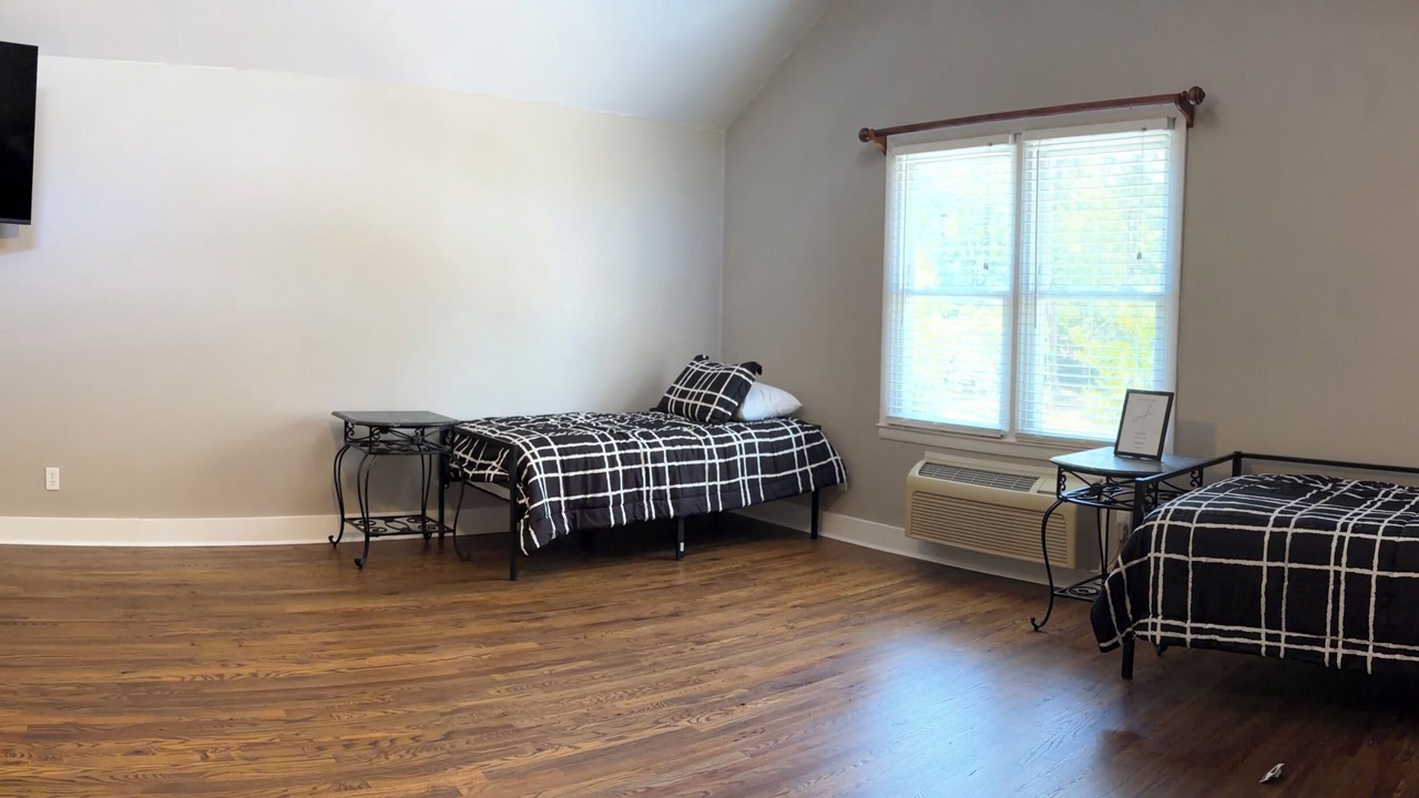 Photo of Bedroom in Langley