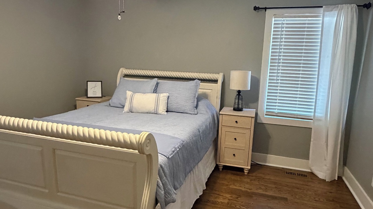 Photo of Bedroom in Langley