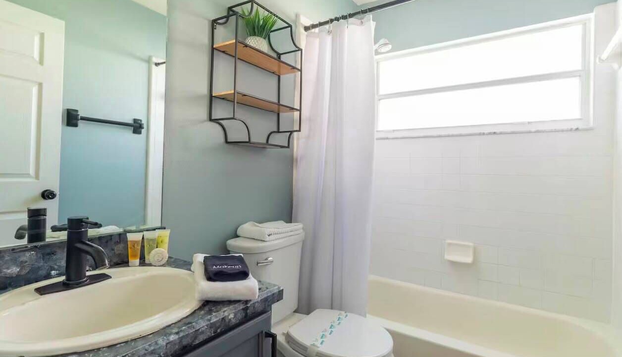 Photo of Bathroom in Indian Ridge
