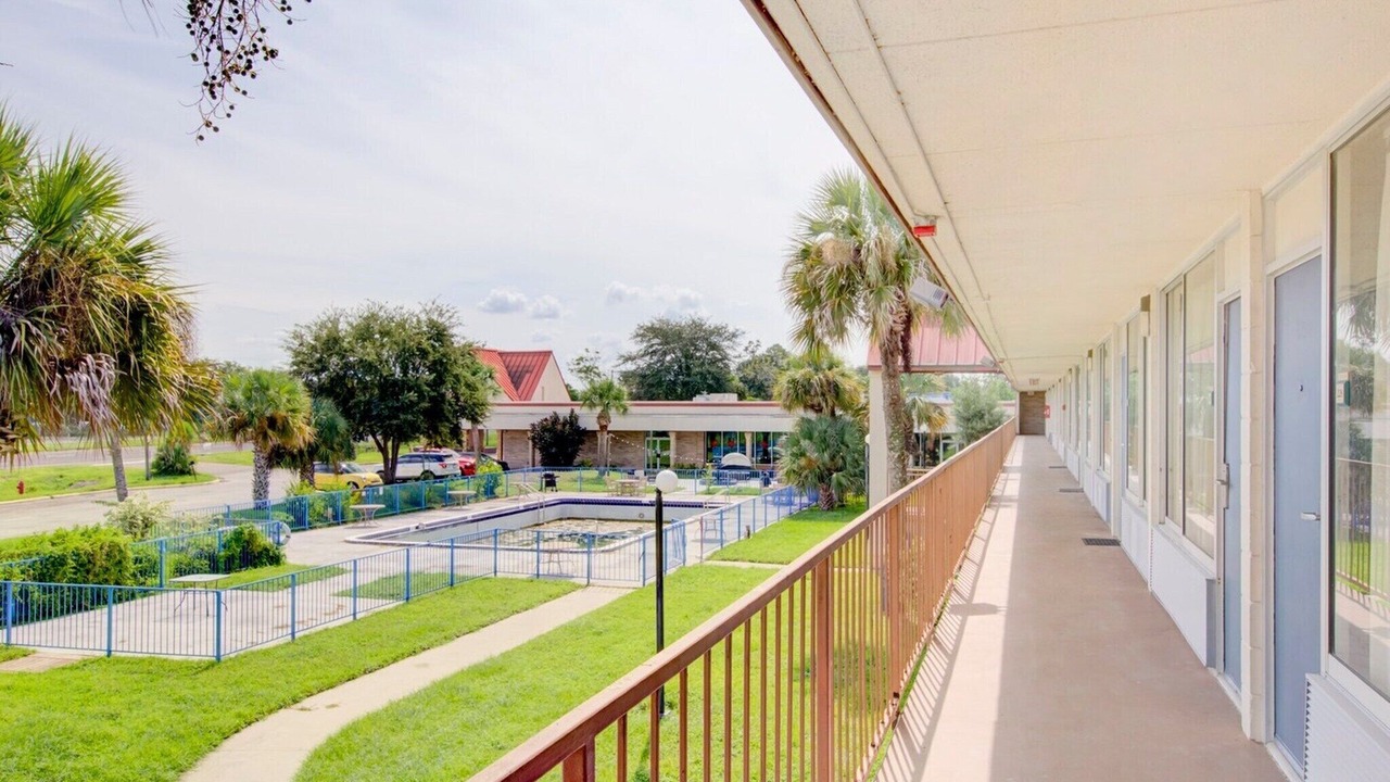 Photo of Patio Balcony in Haines City