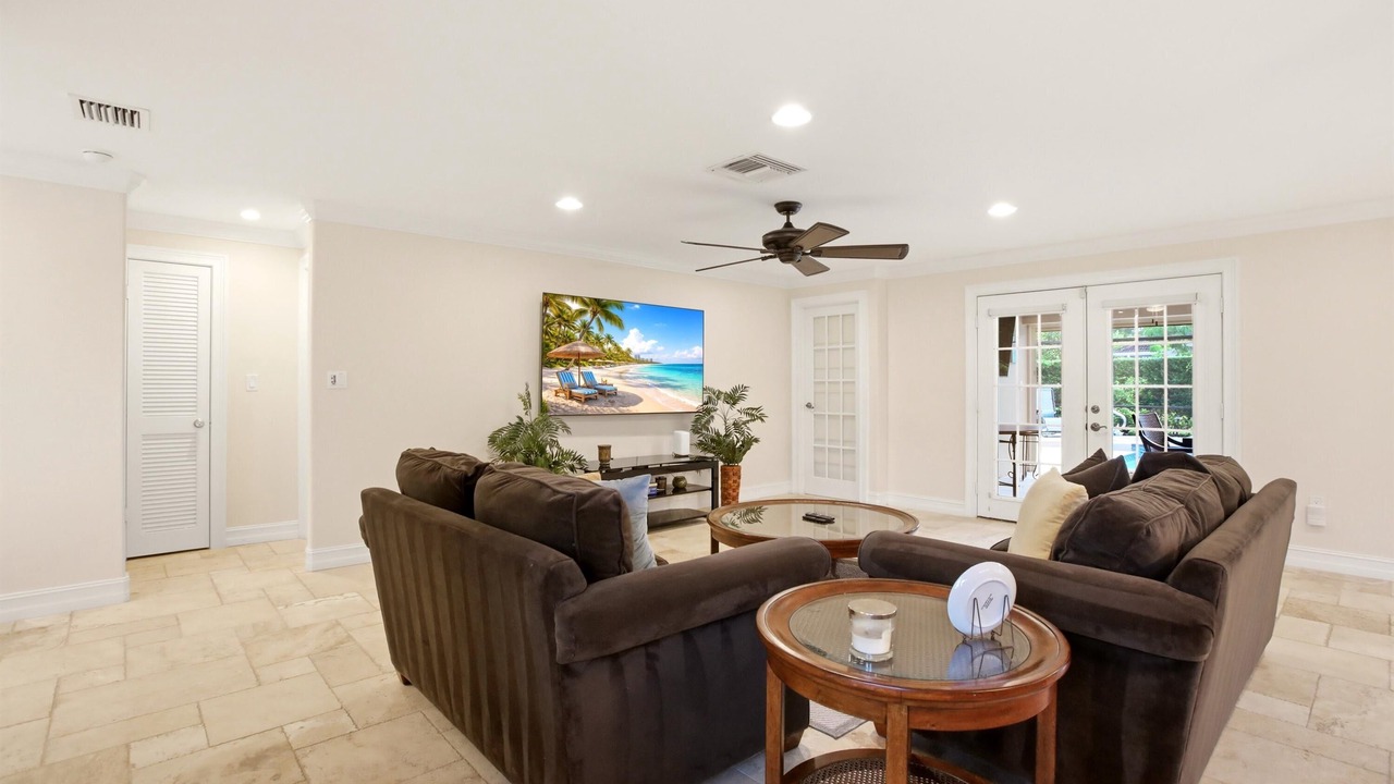 Photo of Livingroom in Palm River Estates