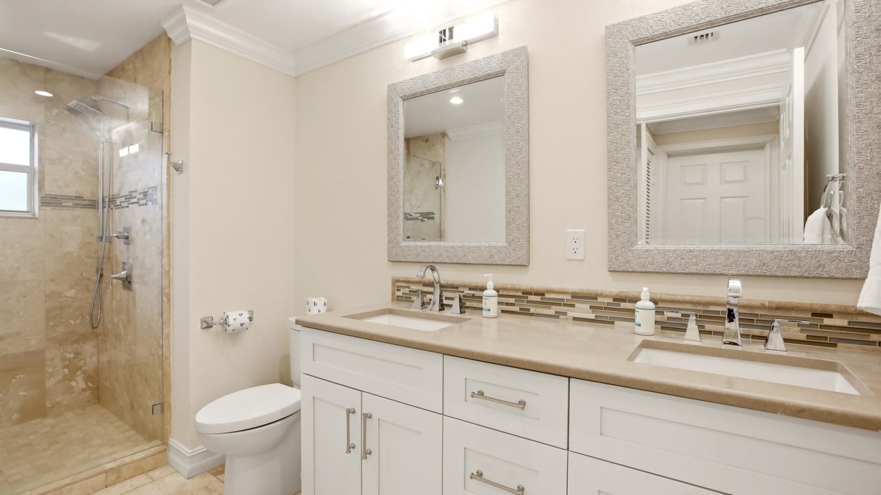 Photo of Bathroom in Palm River Estates