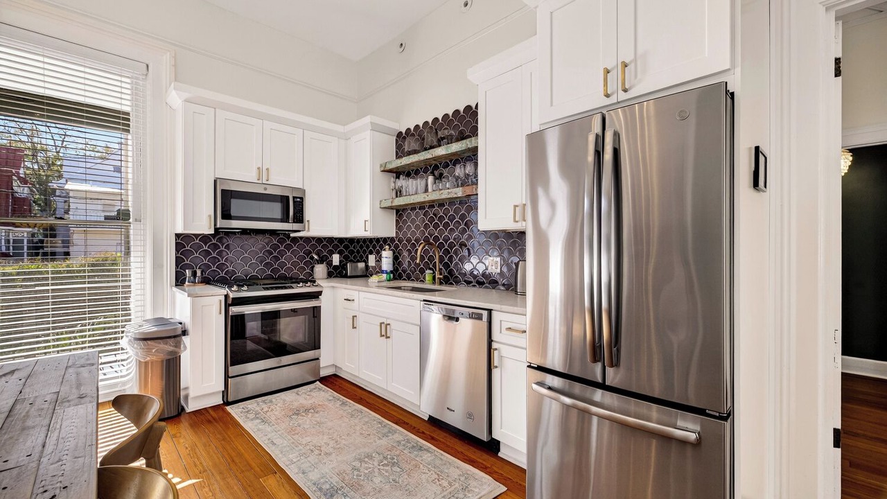 Photo of Kitchen in Savannah Victorian District