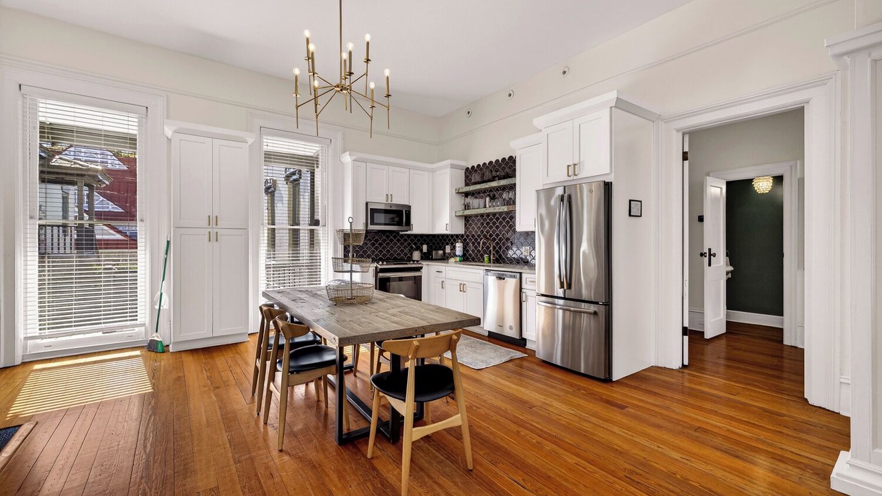 Photo of Kitchen in Savannah Victorian District