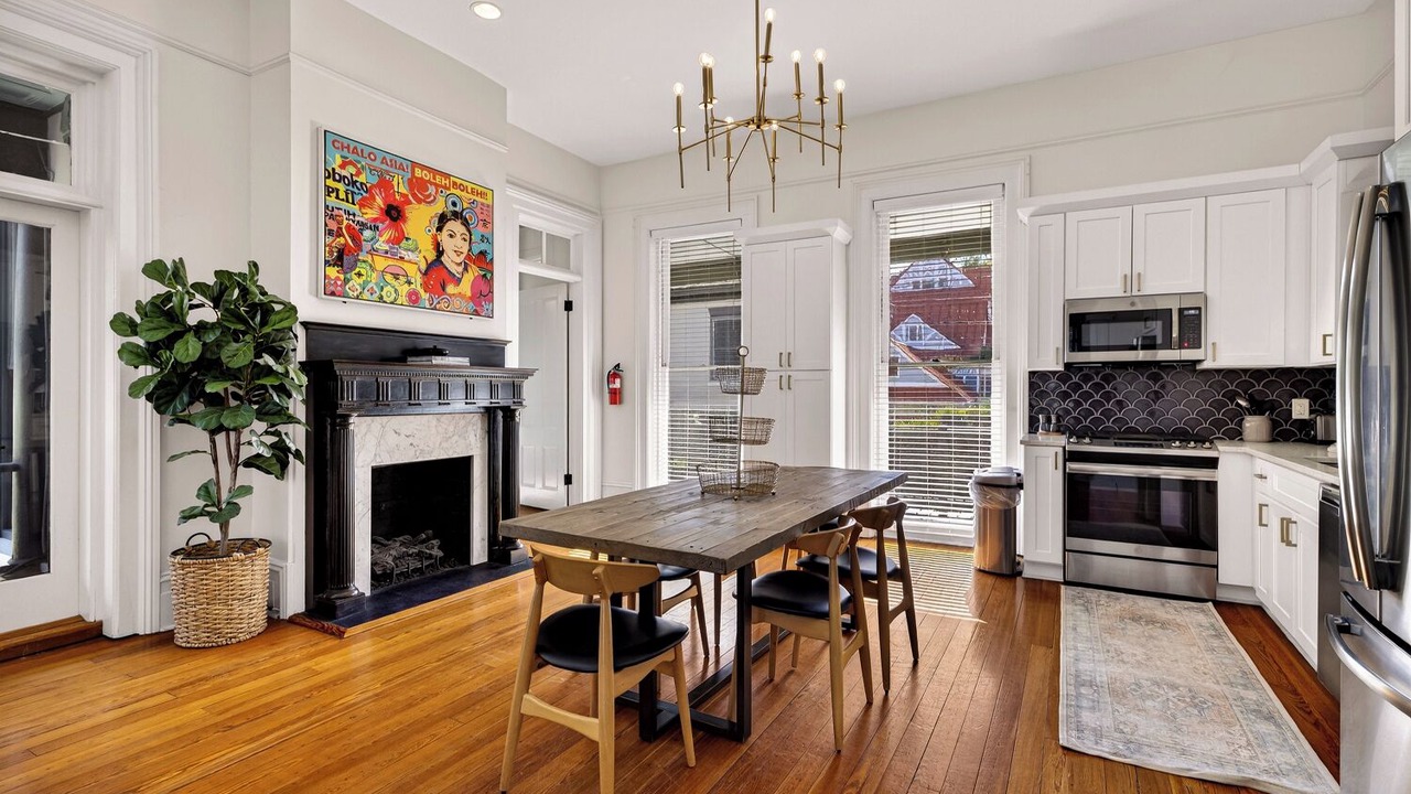 Photo of Kitchen in Savannah Victorian District