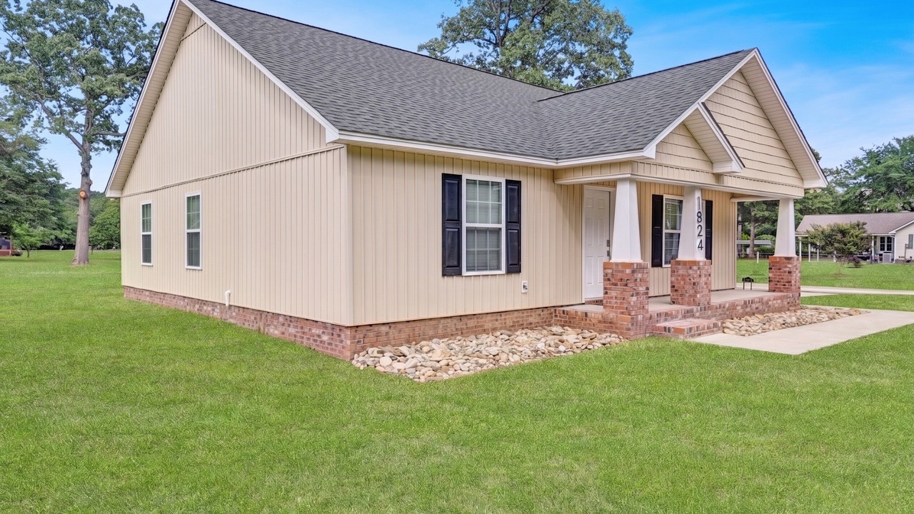 Photo of Outdoor in Manning