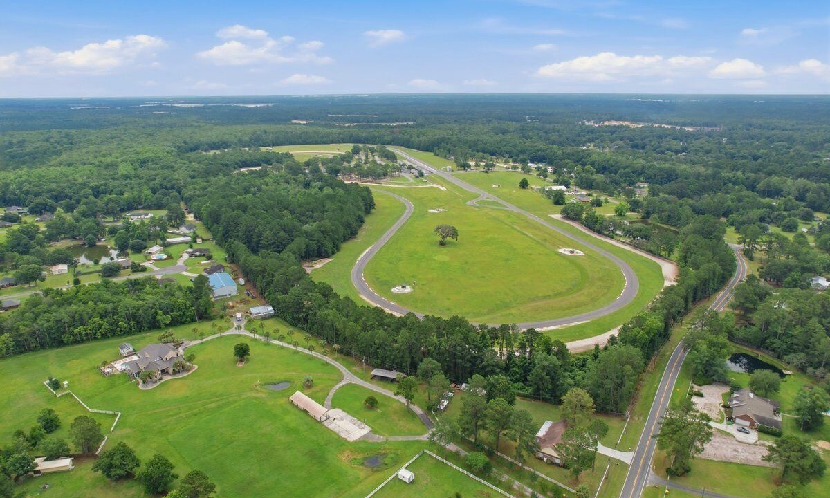 Photo of Outdoor in Bloomingdale