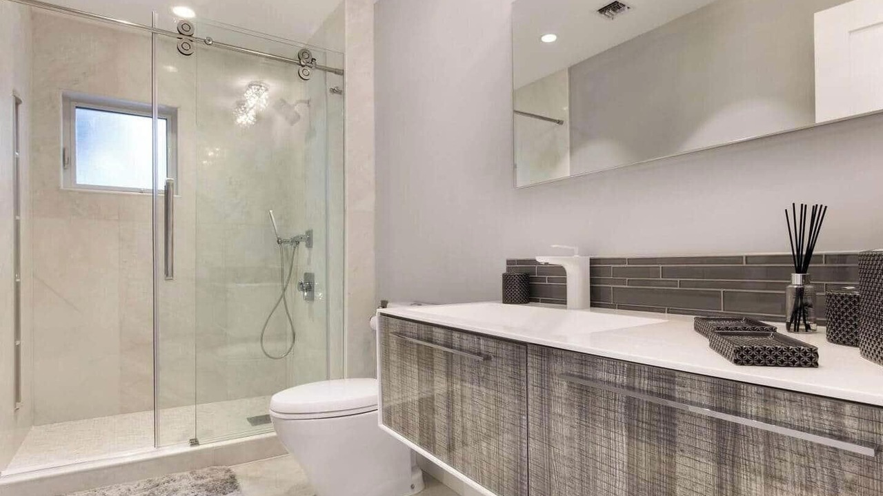 Photo of Bathroom in Summerplace