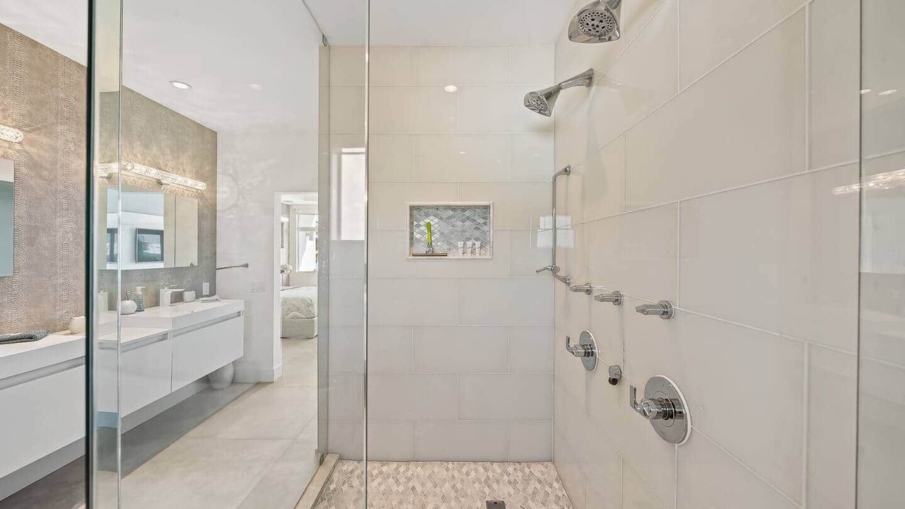Photo of Bathroom in Summerplace