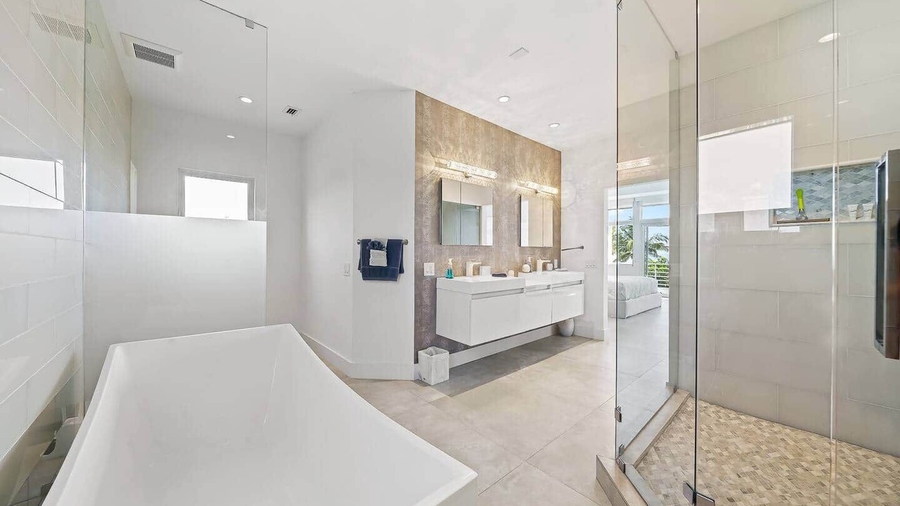 Photo of Bathroom in Summerplace