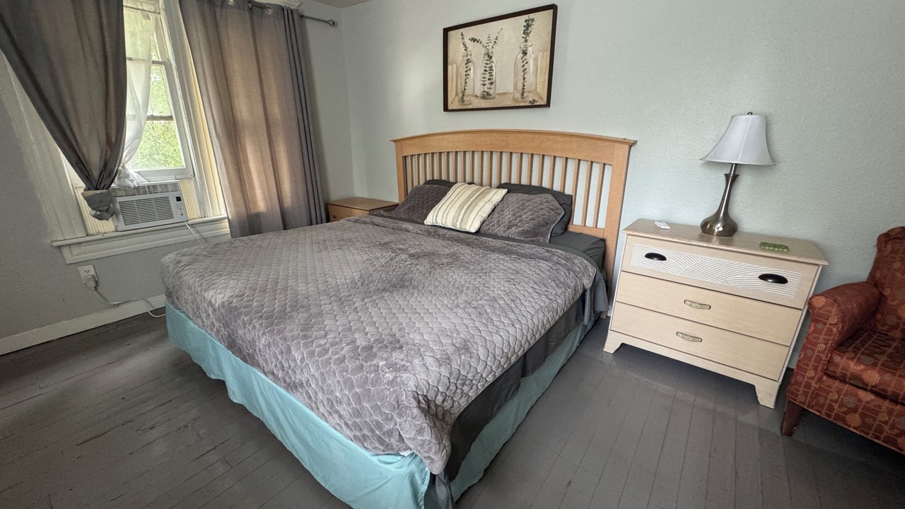 Photo of Bedroom in Winter Haven
