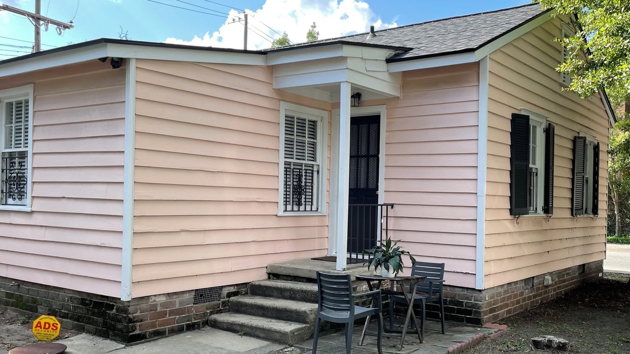 Photo of Outdoor in Old West Broad Neighborhood