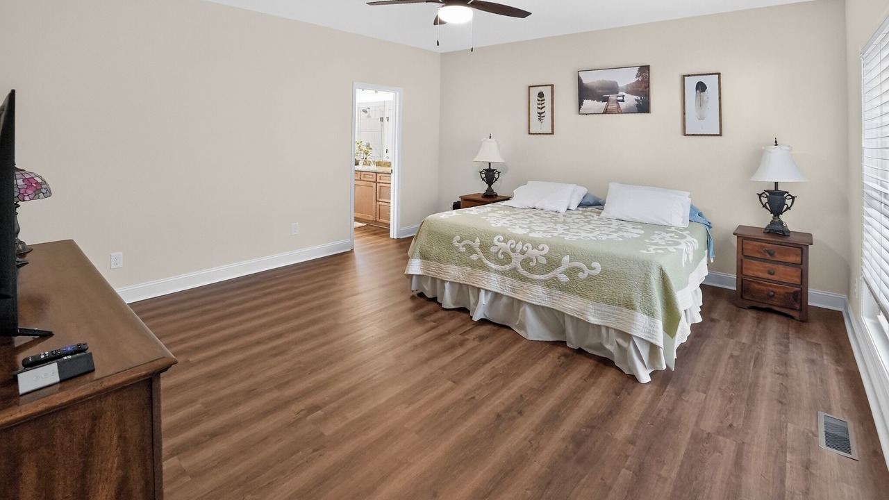 Photo of Bedroom in West Union