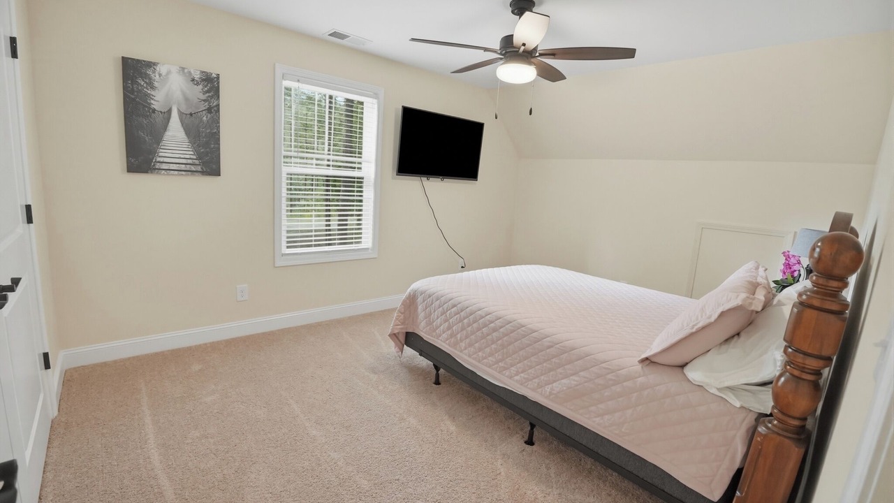 Photo of Bedroom in West Union