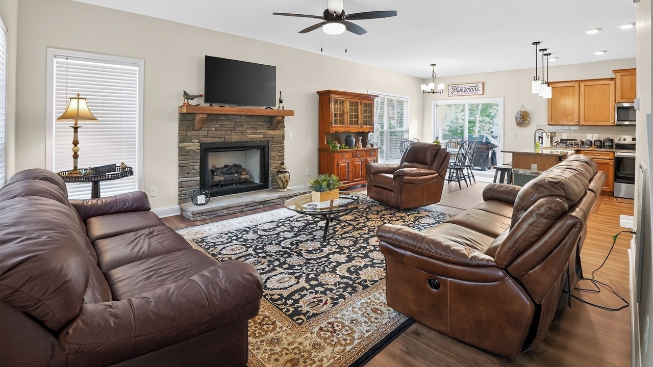 Photo of Livingroom in West Union